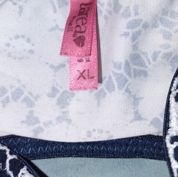 Bra - Picture 2 of 3